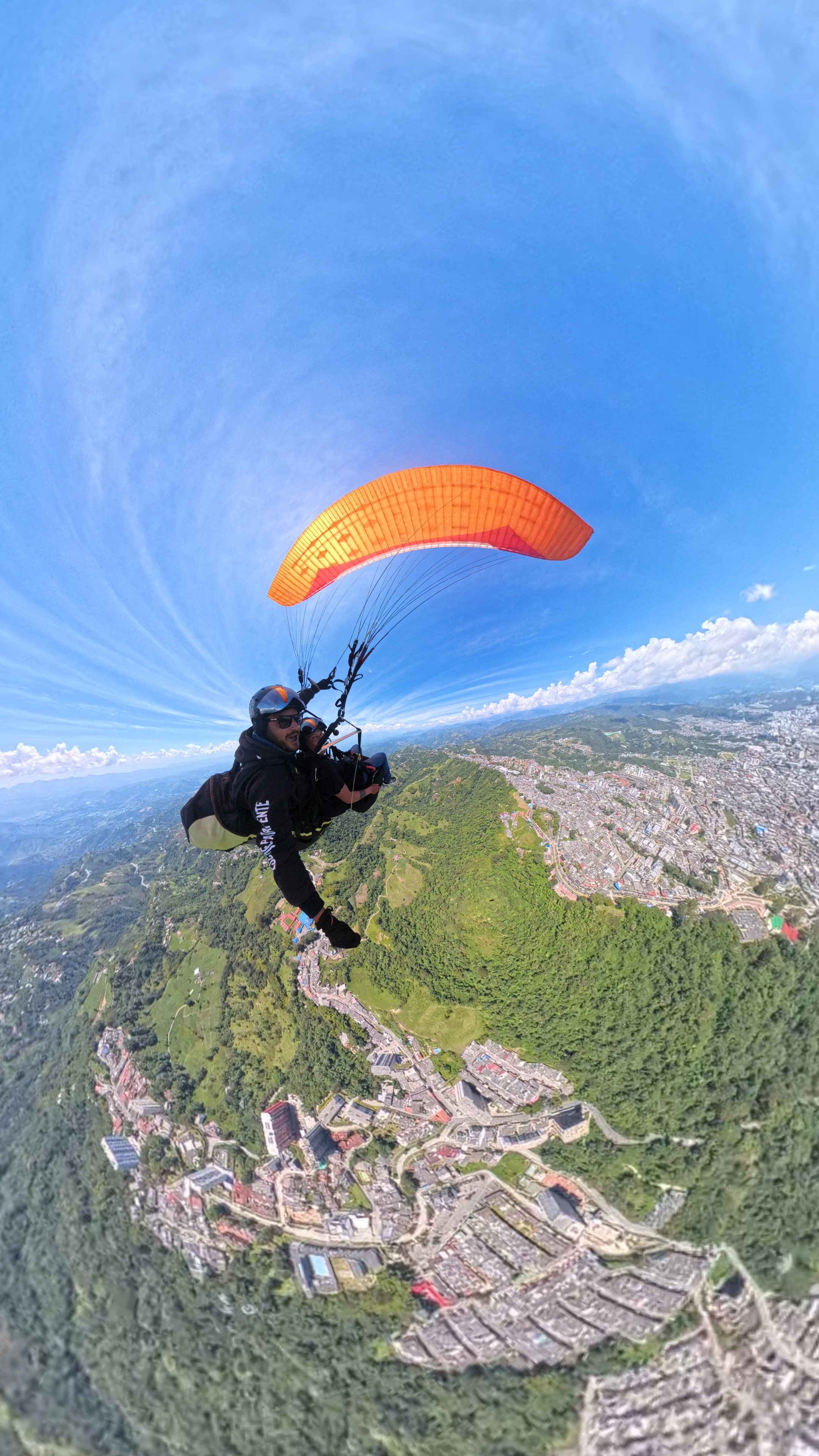 Mar de nubes parapente
